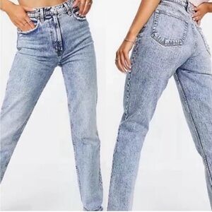 Abercrombie & Fitch 90’s Straight Ultra High Rise Acid Wash Jeans 37 / 24